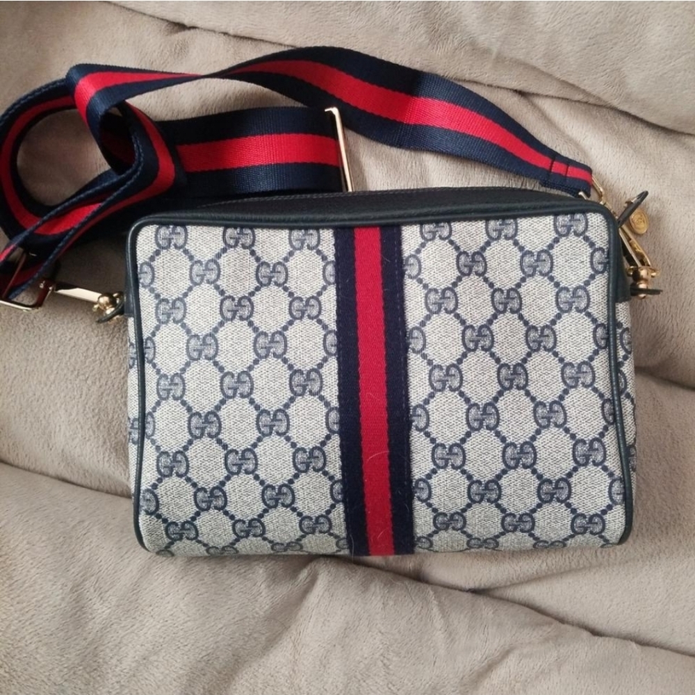 Authentic Vintage Gucci Ophidia Clutch Shoulder - Picture 2 of 9